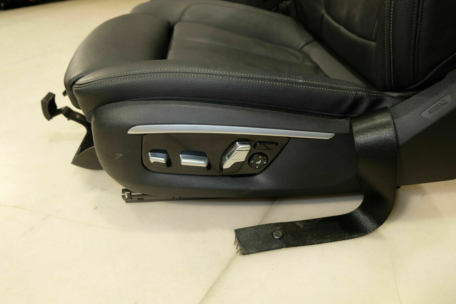BMW 7 Series Leather Dye — Seat Doctors